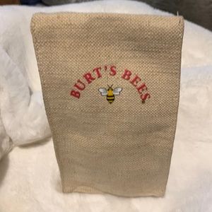Burt’s Bee 🐝 Lunchbag